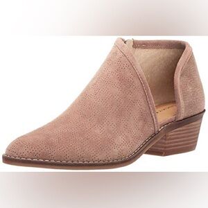 Lucky Brand Suede Boots 7.5M Ankle Blush Mauve Heels Zip